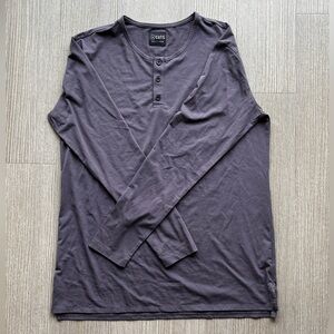 Cuts Clothing Long Sleeve Henley Split Hem T-Shirt